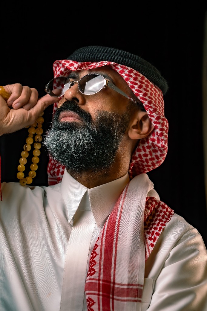 بورتريه فني — مسبحة